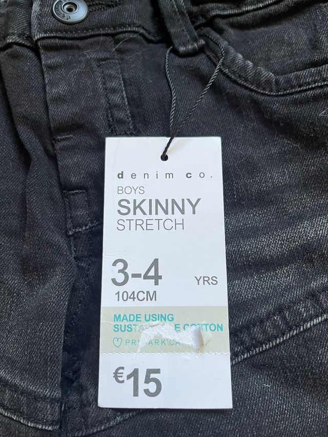 pantalon de niño vaquero nuevo