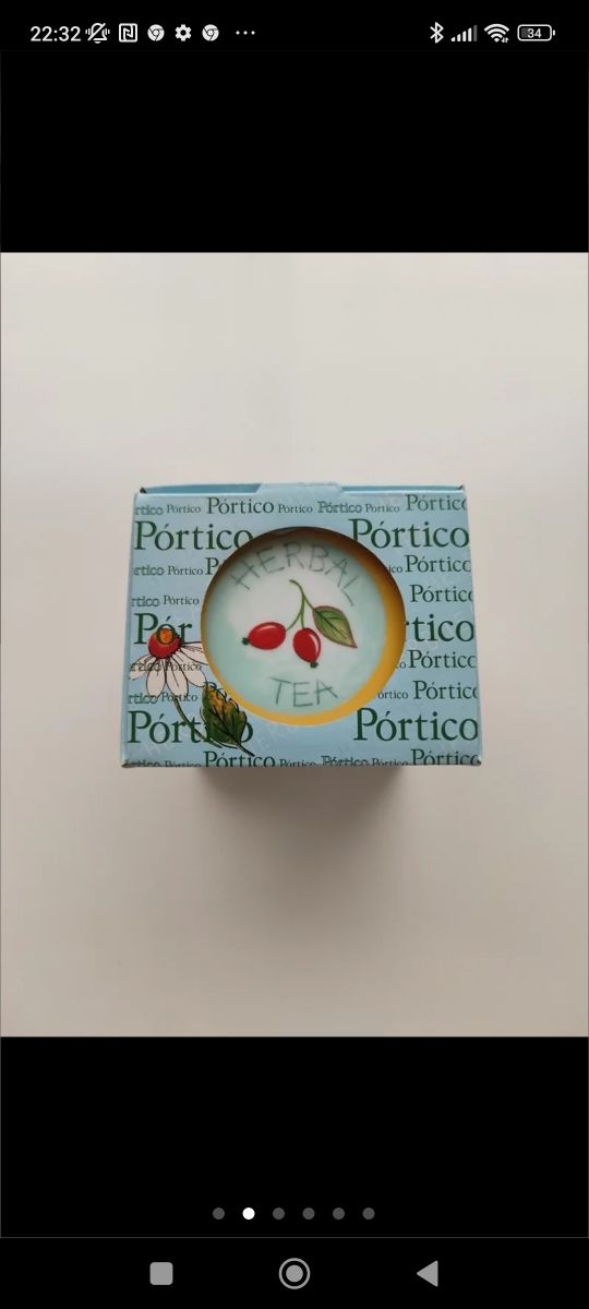 Taza cerámica de té con filtro y tapa