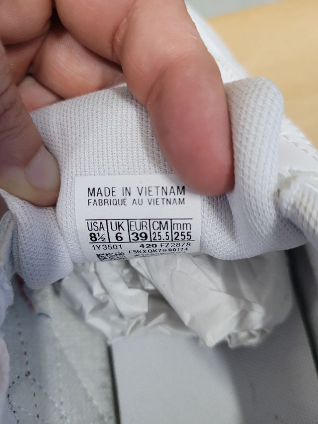 Zapatillas Reebok club c revenge. T.39