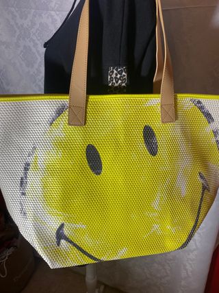 precioso bolso desigual smiley