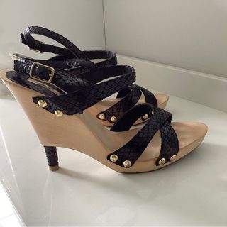 Sandalias de madera Exe