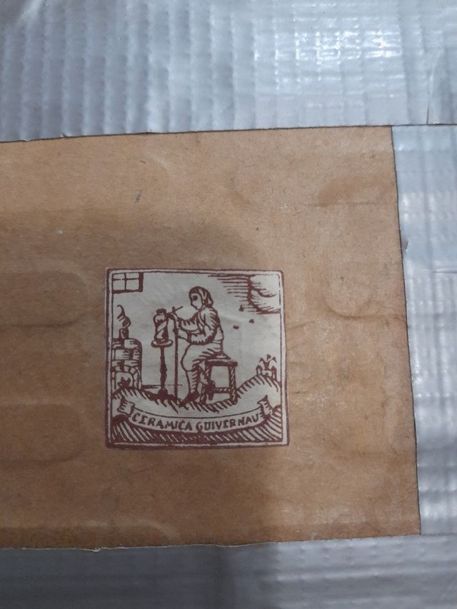 Piastrella incorniciata