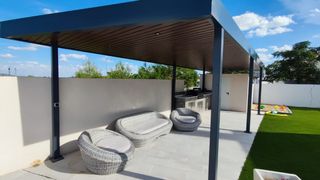 Se realizan porches a medida.