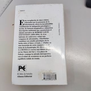 Libro primera edición de bolsillo 1979