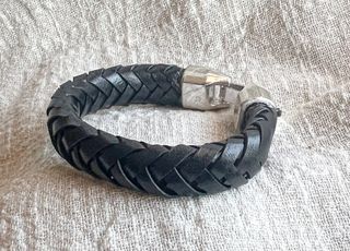 Pulsera de cuero trenzado