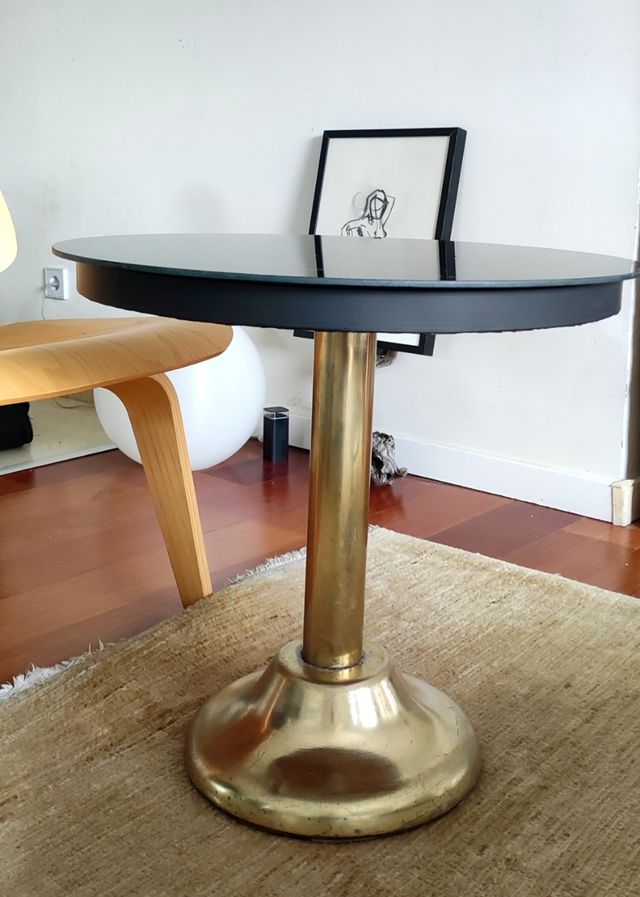 Mesa auxiliar vintage redonda diseño