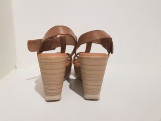 zapatos de piel