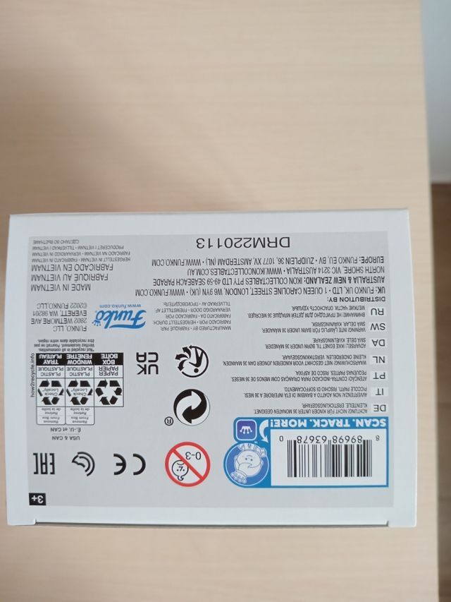 Funko Pop Charizard Metallic #843 Inedito