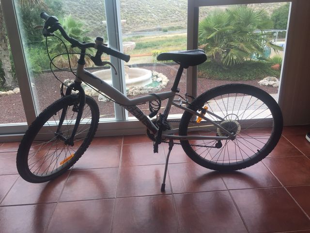 Bicicleta montaña BTWIN 24 pulgadas