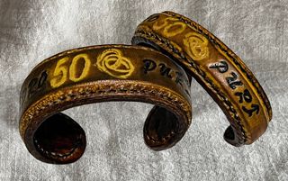 Pulseras de cuero, pareja