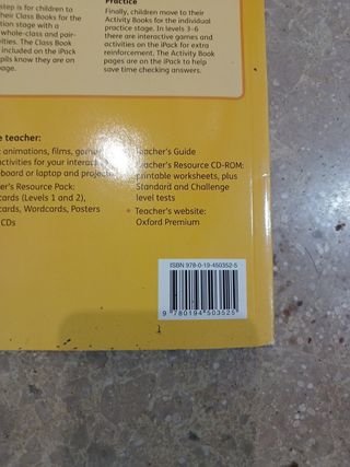 OXFORD ROOFTOPS Activity Book 4