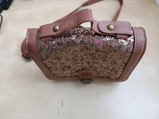 Bolso de cuero pequeño  infantíl