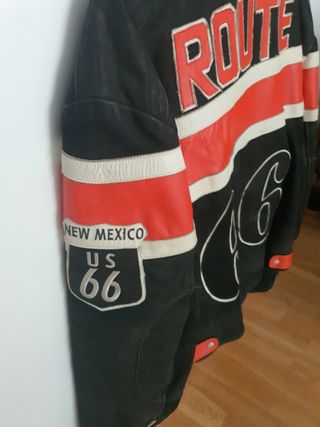 Chaqueta motera