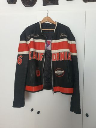 Chaqueta motera