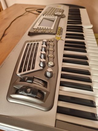 Alesis Fusion HD6 workstation bueno estado