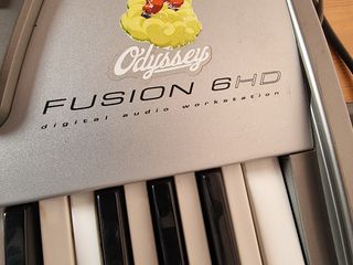 Alesis Fusion HD6 workstation bueno estado