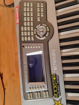 Alesis Fusion HD6 workstation bueno estado