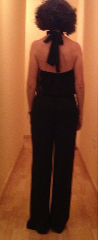 Mono negro espalda vista ideal fiestas