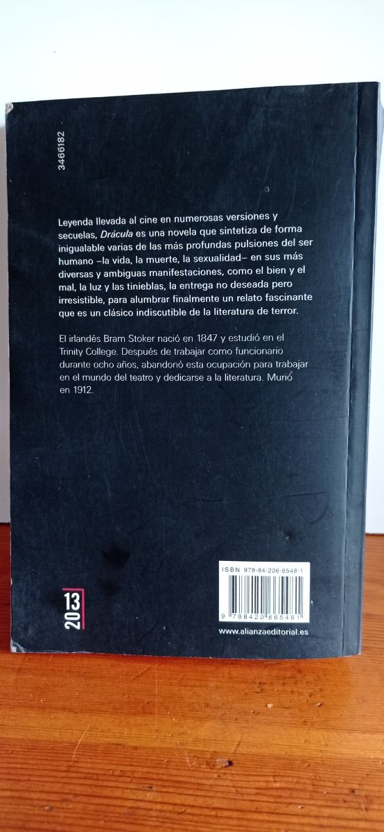 NOVELA / DRACULA / BRAM STOKER - 2006