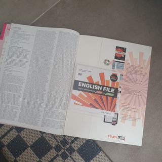 Libros ingles English file upper intermediate