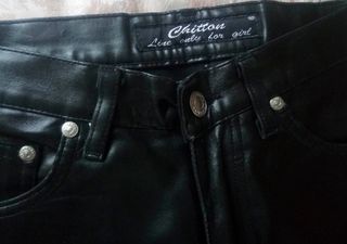 PANTALONES Color NEGRO VARIADOS