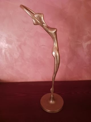Figura bronce