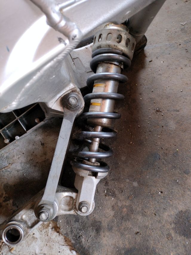 basculante Suzuki gsr 600