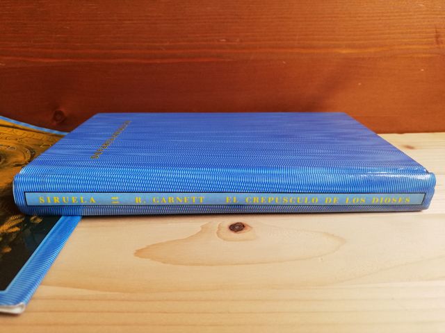 El crepúsculo de los dioses, El ojo sin párpado