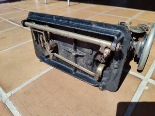Maquina coser Singer