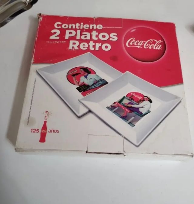 Platos Cocacola