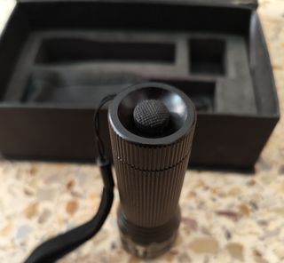 LINTERNA de leed con ZOOM