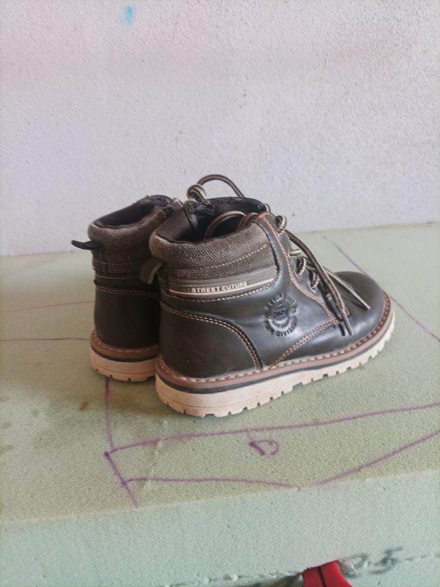 Botas de niño