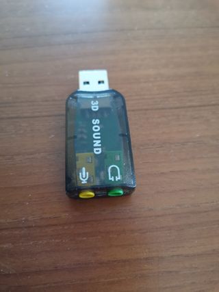 Mini USB a micrófono y audio 3.5mm