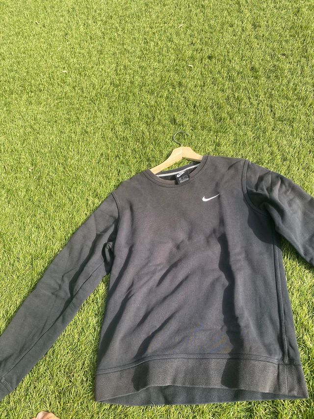 sudadera nike  sin capucha