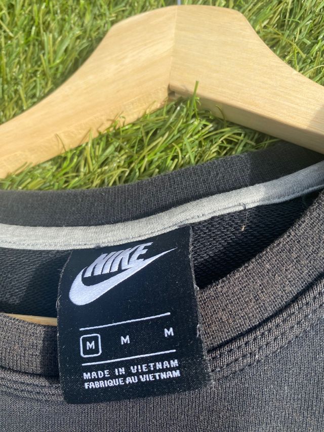 sudadera nike  sin capucha