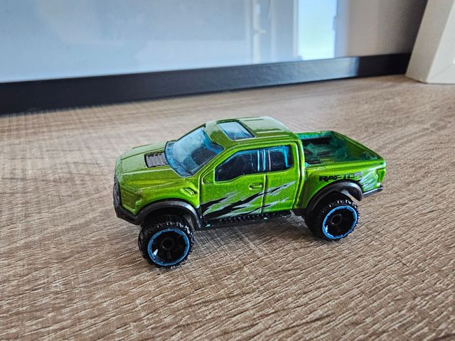 Ford raptor '17 hotwheels