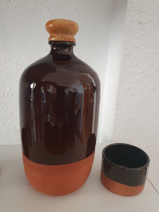 Jarra ceramica esmaltada