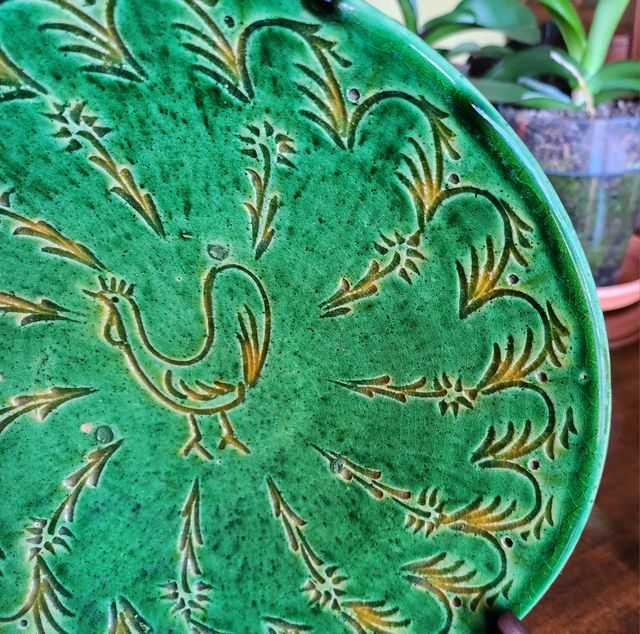 PLATO DE " TITO UBEDA " DE CERAMICA ARABE