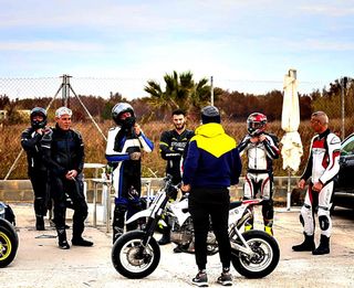 Alquiler pitbike 90cc 160cc y 190cc