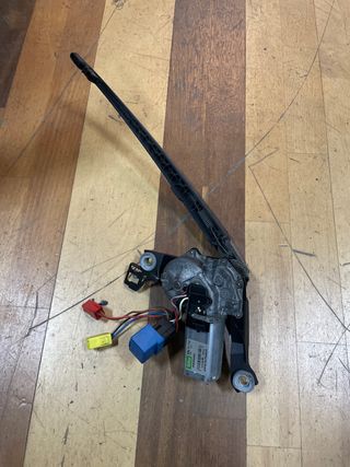 Motor limpia trasero pegeot 306