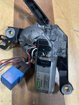 Motor limpia trasero pegeot 306