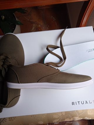 ZAPATILLAS ECOLÓGICAS LONA VERDE MILITAR NUEVAS