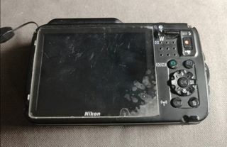 CÁMARA DE FOTOS NIKON COOLPIX