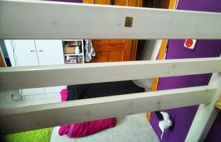 Camera a castello con scivolo e scaletta