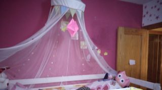 Camera a castello con scivolo e scaletta