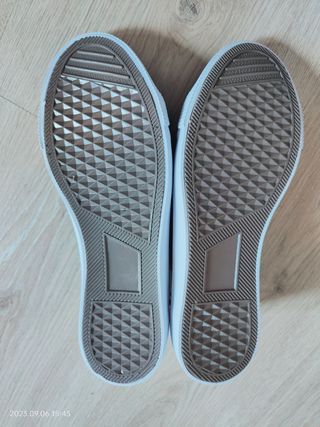 Zapatillas NUEVAS lona gris strass 38