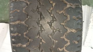 175/80R16 M+S 88 Q  neumático original Lada Niva