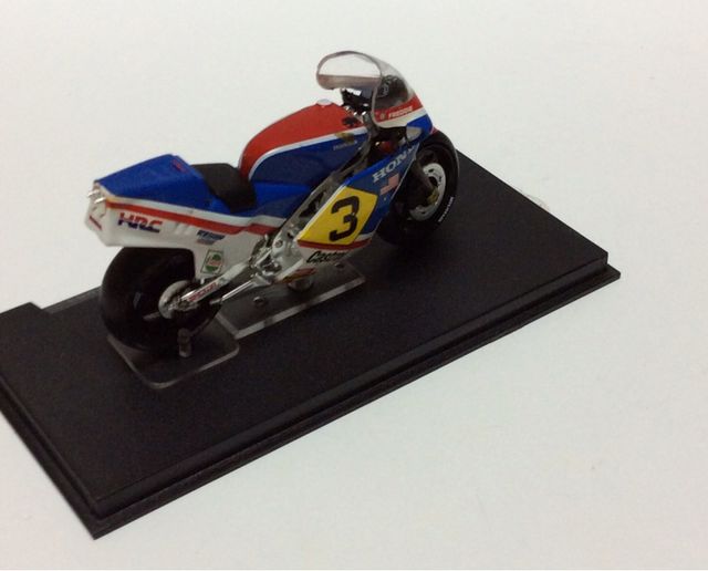HONDA NS 500 y NSR 500.   Escala 1/24 Set 3 pcs