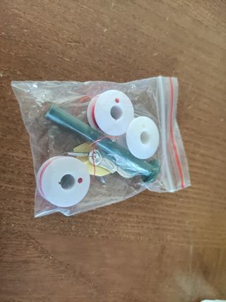 Macchina da cucire portatile 