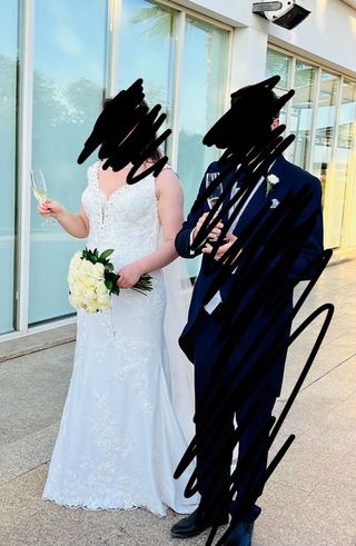 Vestido de novia y velo 